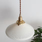 LumiBlanc - Suspension en Céramique Blanche à Abat-Jour Strié
