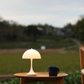 LumiAura | Lampe de Table LED Élégante pour Salon